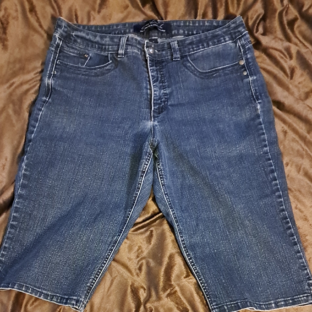 Gloria Vanderbilt Blue Straight Fit Jean Shorts